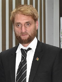 Faraidoon Omar 